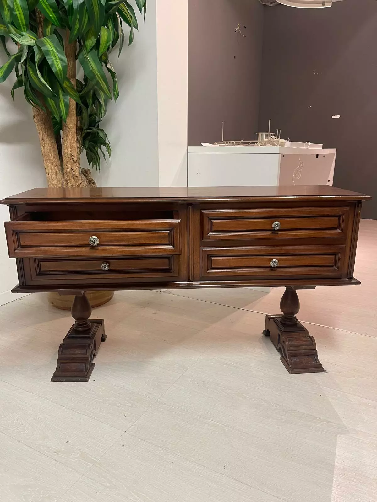 Consolă masivă din lemn masiv made in italy R-887