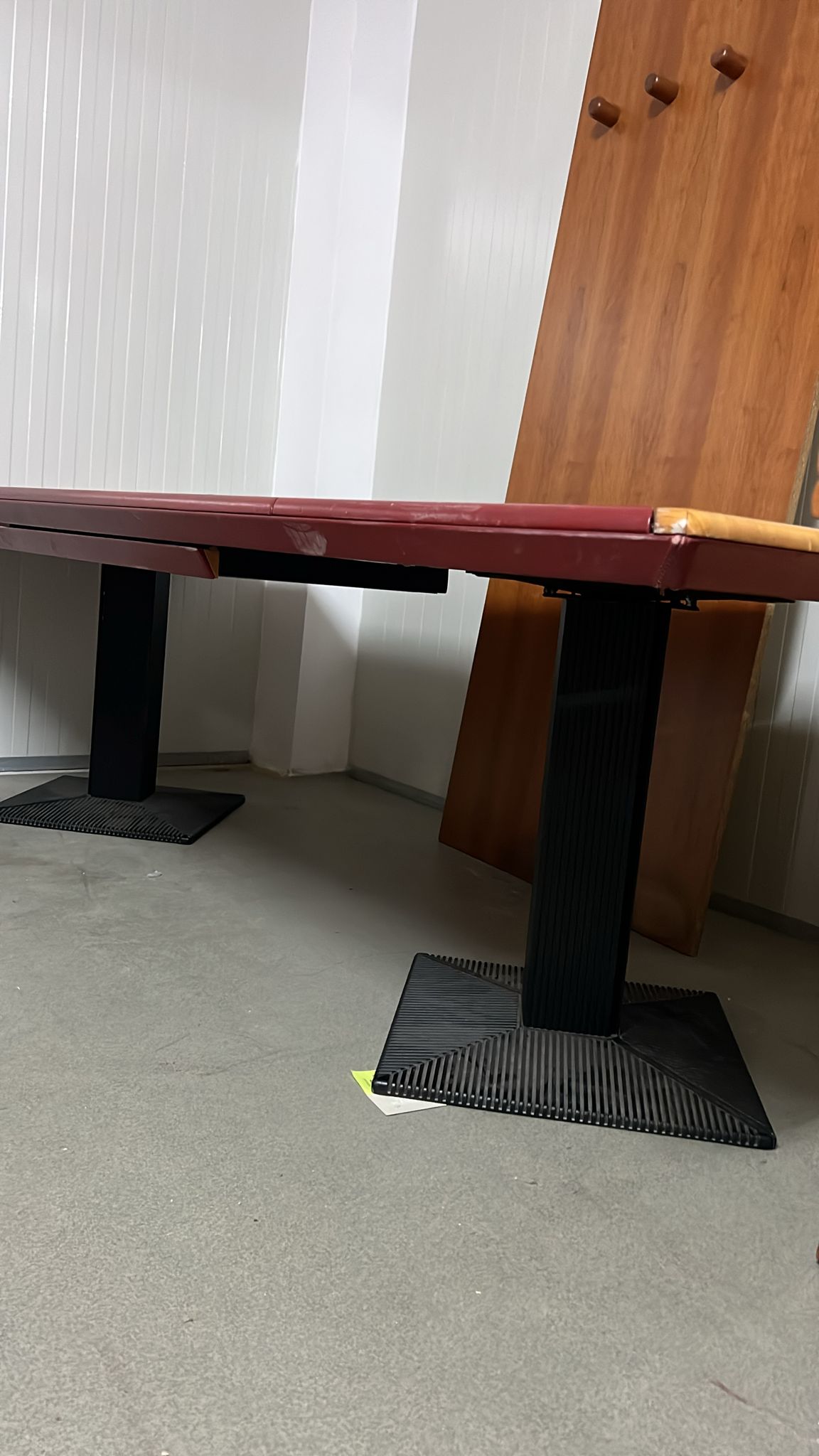 Masă din lemn de nuc sh de calitate italiană C 228 - imagine 3