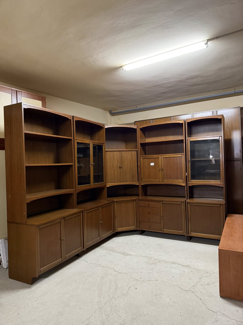 Mobilier living din lemn masiv SH de calitate italiană – 76/U