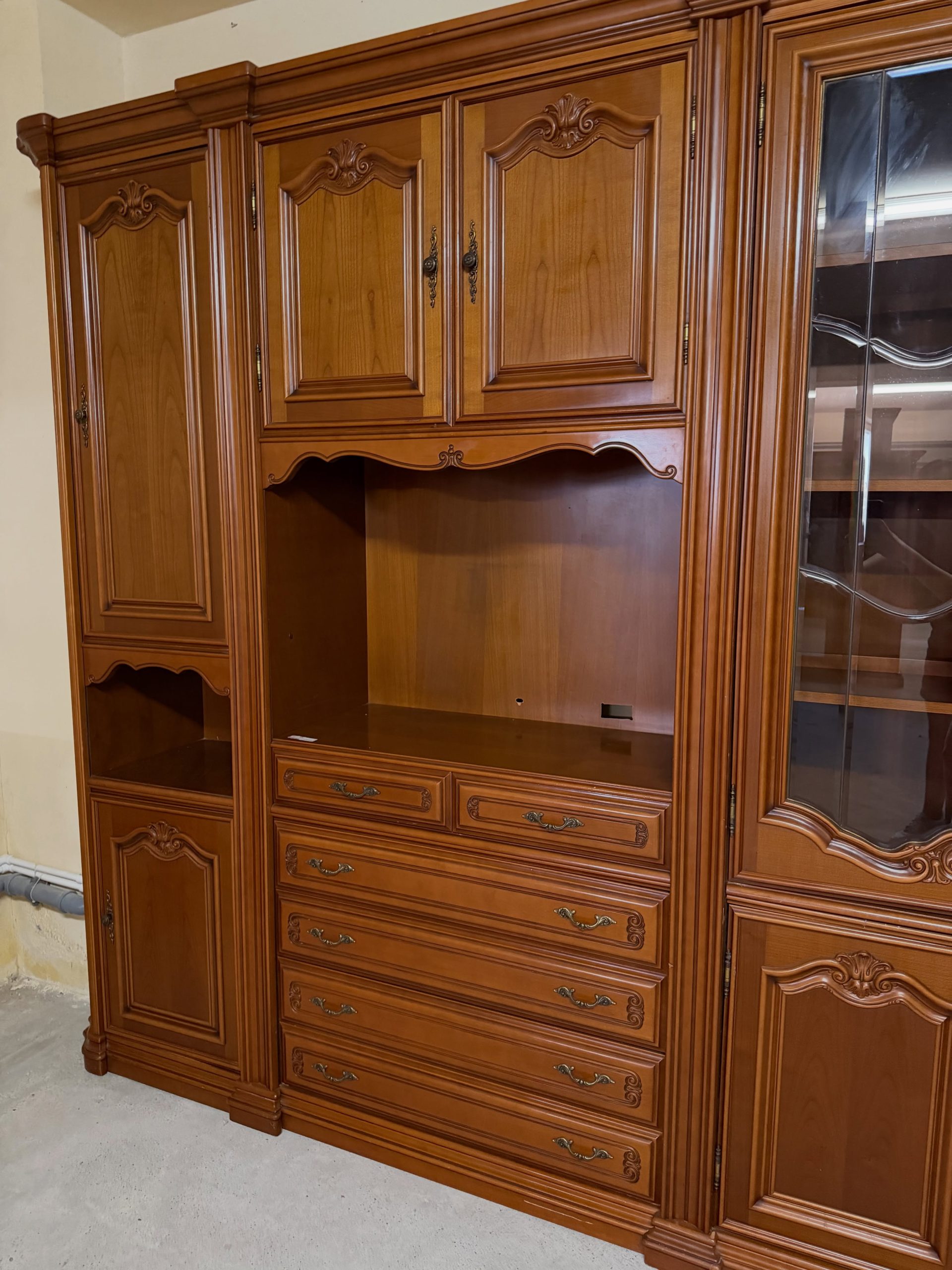 Mobilier living clasic cu vitrină și sertare sh de calitate italiană Ad-47 - imagine 3