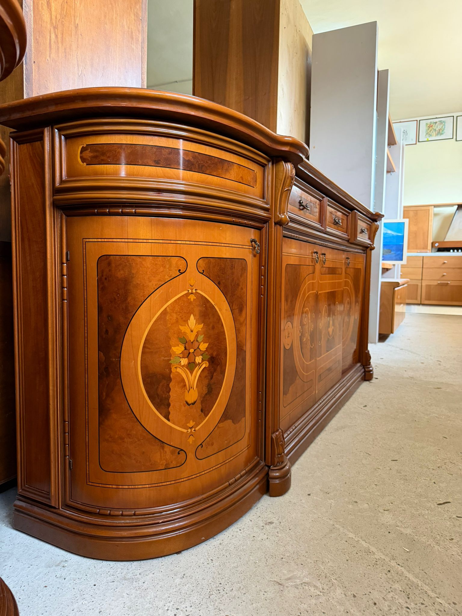 Bufet elegant din lemn cu intarsii decorative, sertare și spații de depozitare SH de calitate italiană Cod. 4288/U - imagine 2
